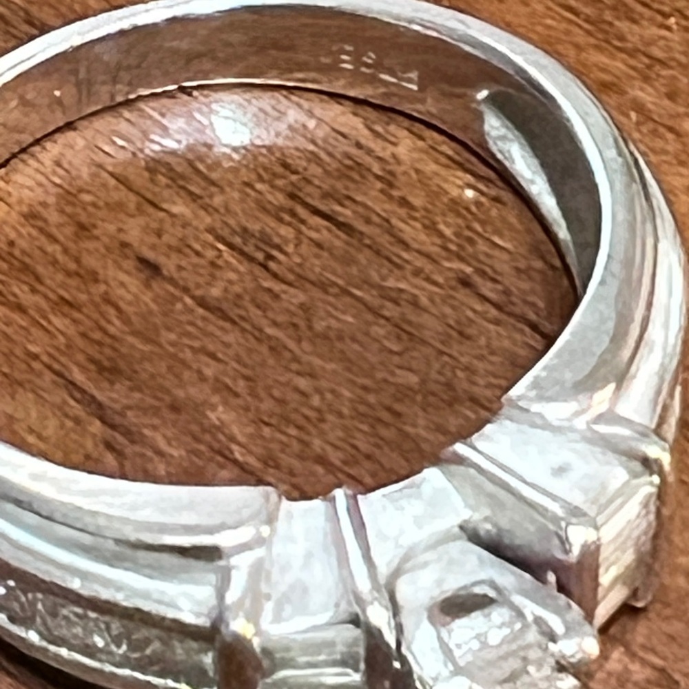 Elegant platinum/white gold Woman Ring - Picture 4 of 8